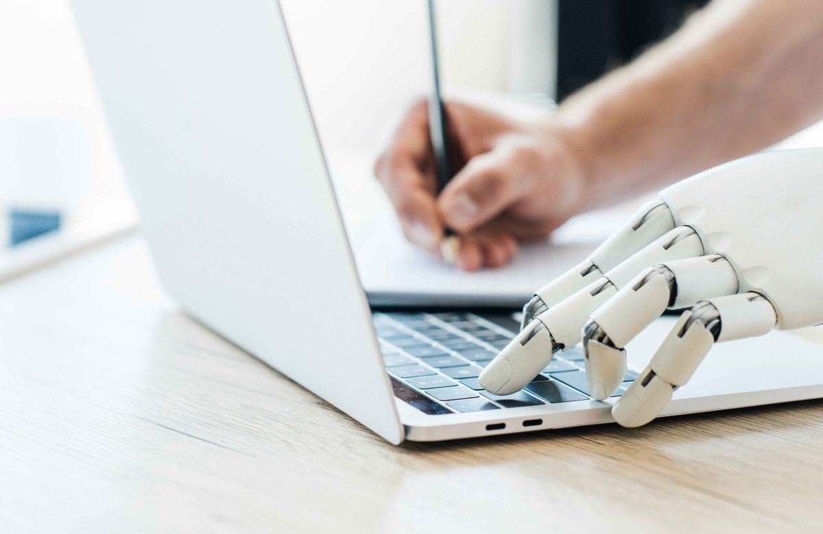 AI Content Creation: Benefits, Risks, and Best Practices: